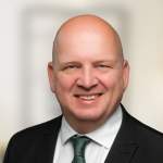 Oliver Tust